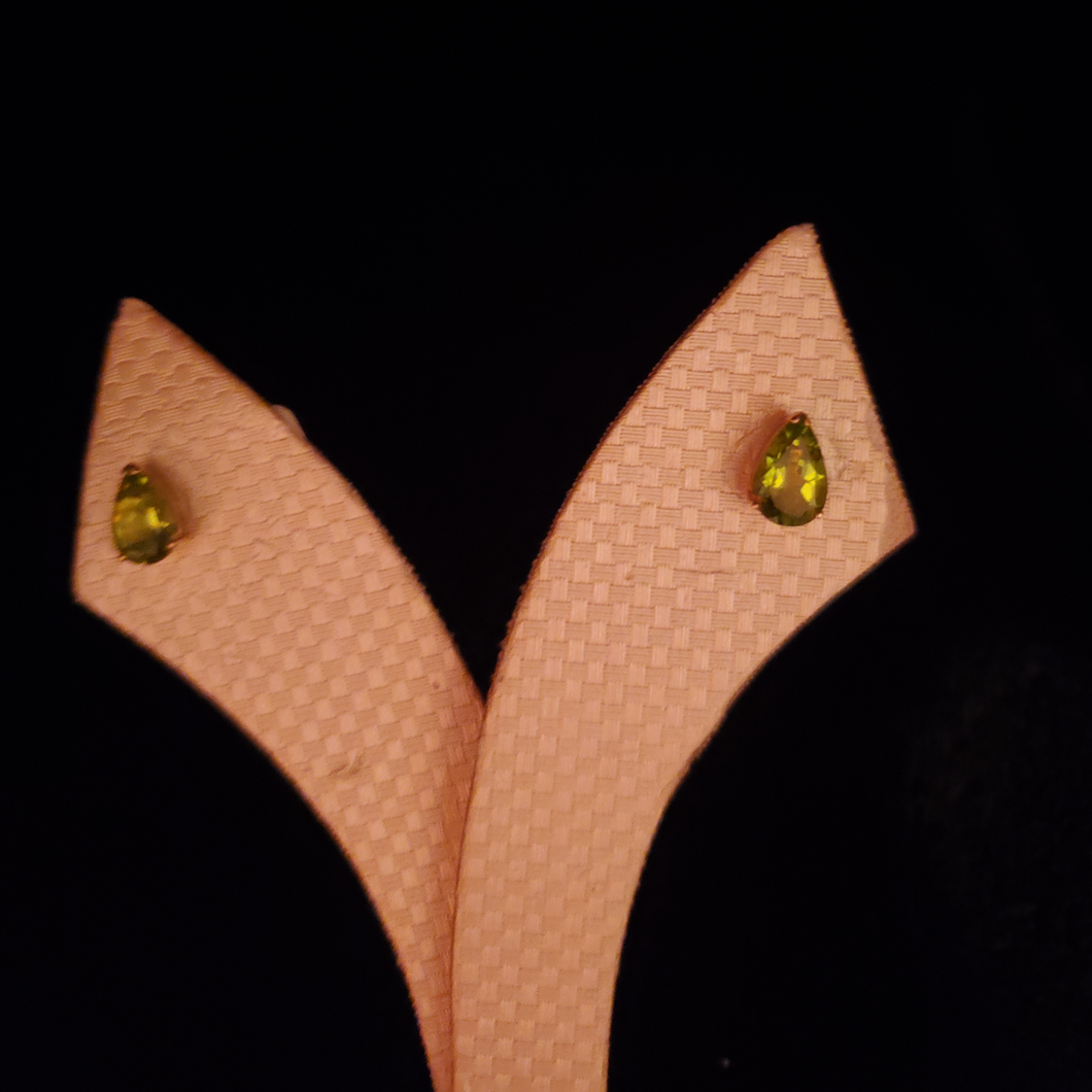 Hawaiian Diamond Earrings Pear 14K