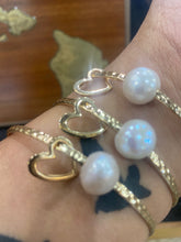 Load image into Gallery viewer, Hawaiin Style Bangle Bracelets
